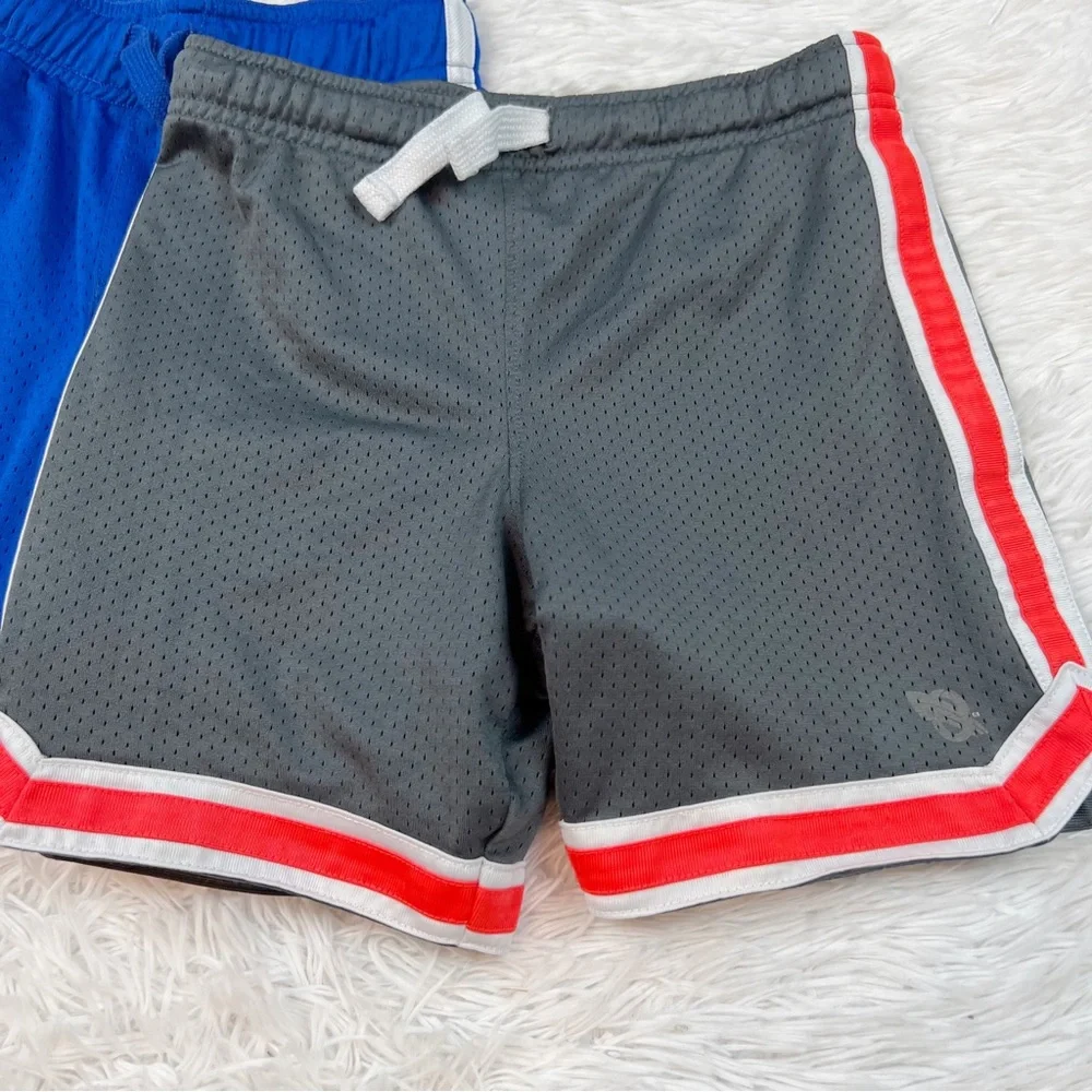 Oshkosh boy’s size 5 set of 2‎ striped casual shorts elastic waist in blue gray